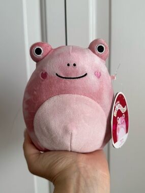 Fanina the Pink Valentine Frog 5” Squishmallow